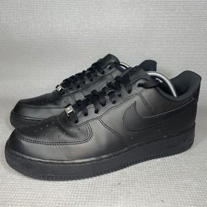 Nike Air Force 1 '07 Low Triple Black Men's Size 9.5 Sneaks Dress Casual Stylin'